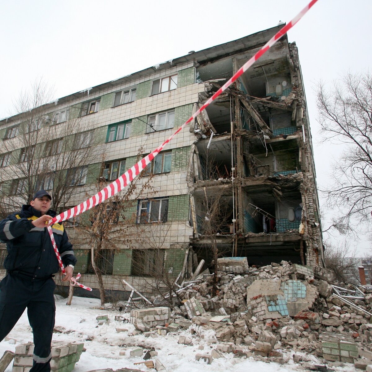 Высотный дом на Рублевском шоссе может рухнуть в любой момент – Москва 24,  18.09.2013