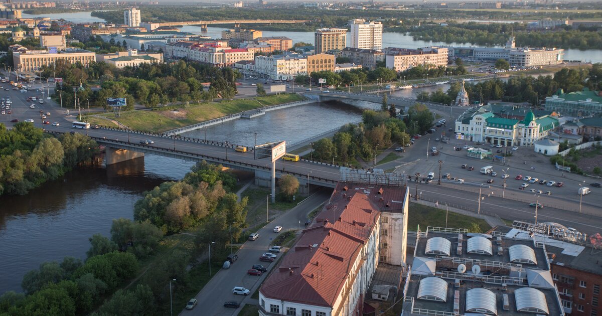 Атмосферное омске. Москва Сибирь. The om River in Omsk.