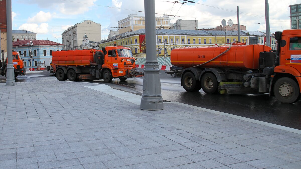 Столицу три раза в день моют дезраствором, шампунем и водой – Москва 24,  03.04.2020