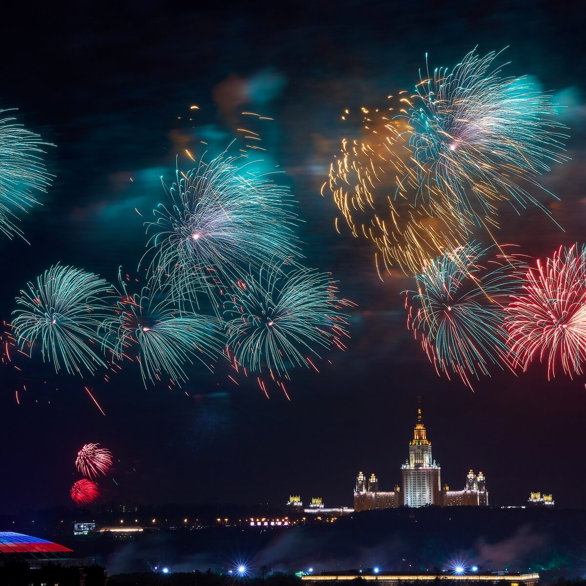 Собянин призвал москвичей не приходить смотреть салют 9 Мая – Москва 24,  07.05.2020