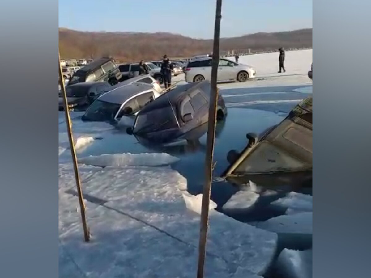 В Приморье около 30 автомобилей провалились под лед – Москва 24, 05.01.2020