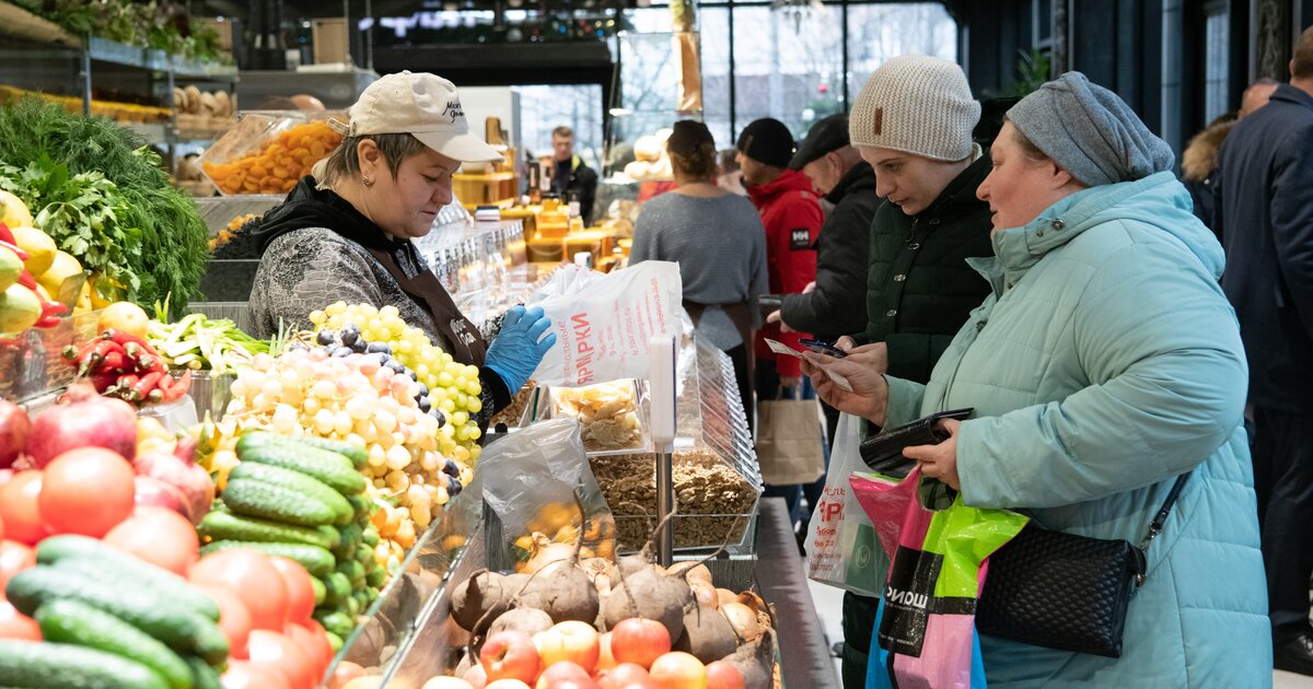 Есть ли ярмарка. Ярмарка в Бирюлево Западное. Ярмарка в Бирюлево. Ярмарка Дмитров. Московские ярмарки в Бирюлево Западное.