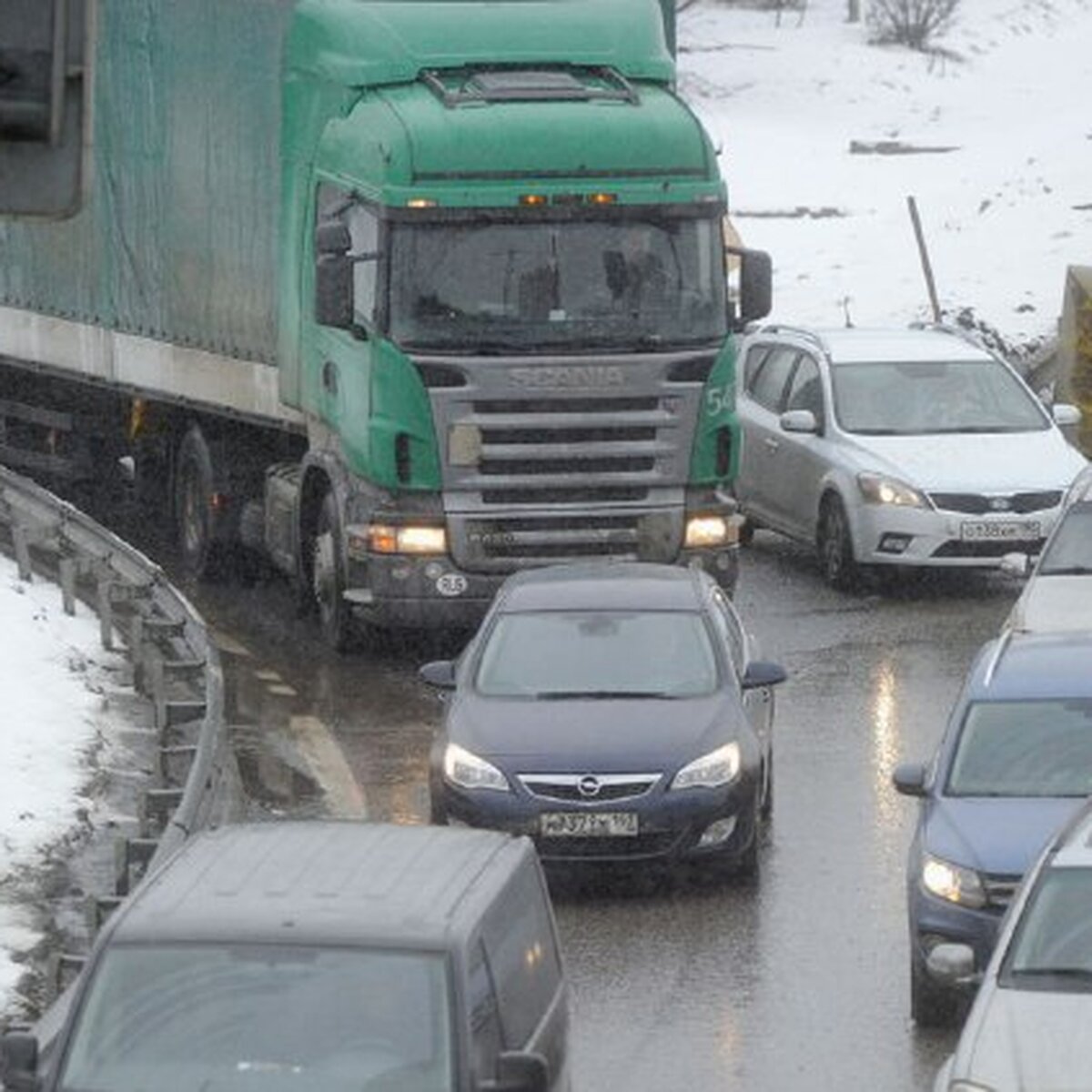 Ограничения на въезд транзитных грузовиков свыше 12 тонн на МКАД продлили  на год – Москва 24, 22.02.2021