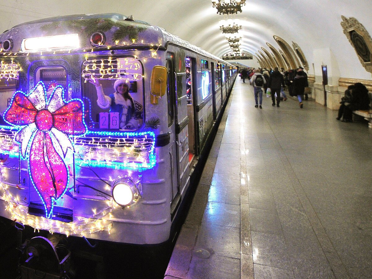 Власти Москвы не будут ограничивать часы работы метро в новогоднюю ночь –  Москва 24, 10.12.2020