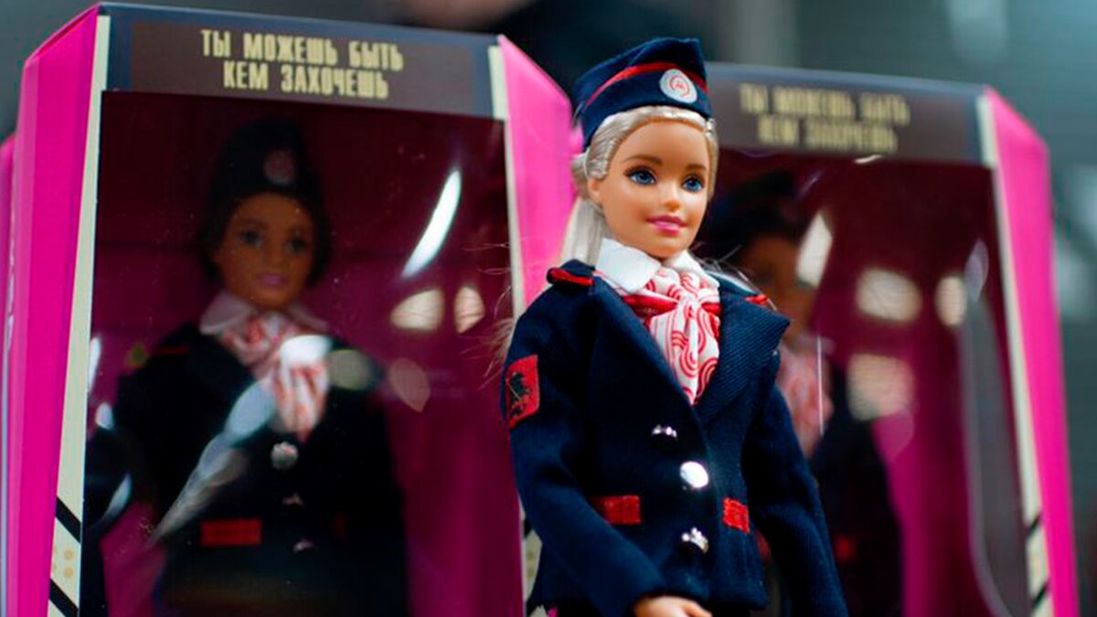 Появились куклы Barbie в образе машиниста столичного метро – Москва 24,  03.01.2021