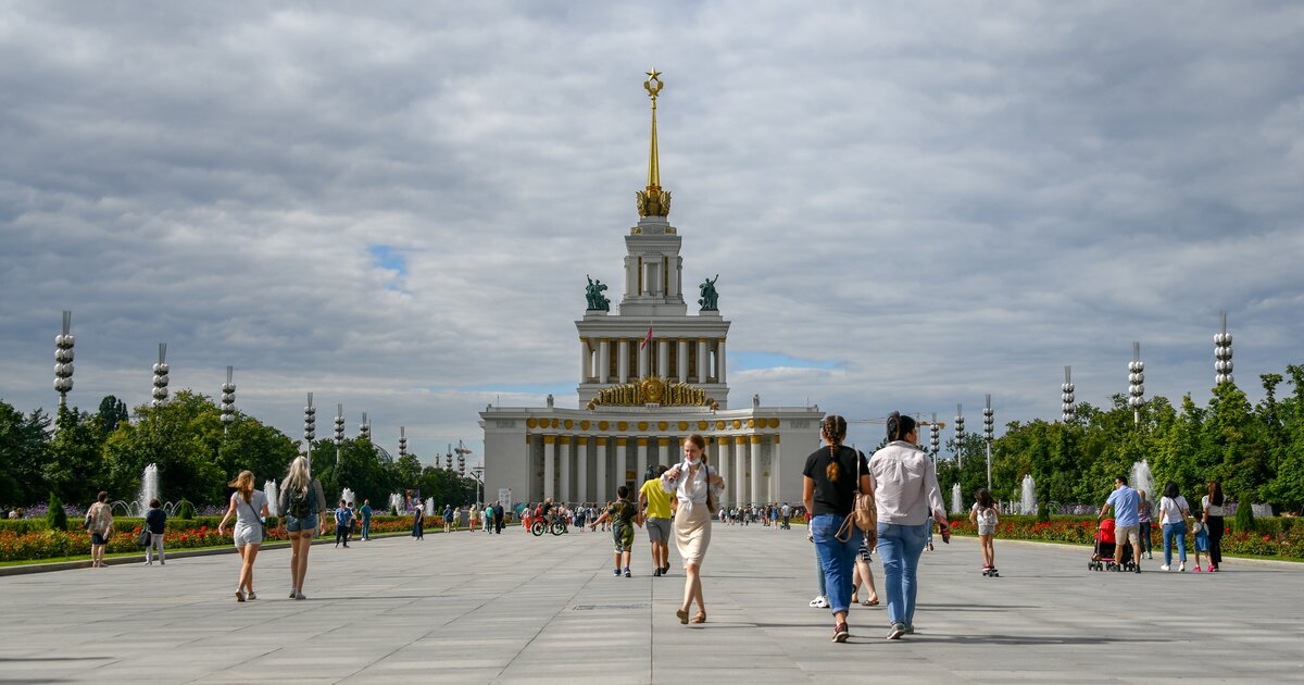 Знание вднх. Вести Москва ВДНХ. ВДНХ В Москве рассказ для детей. Собрание музыкантов в Москве ВДНХ. Москва 24 ВДНХ 11 сентября.