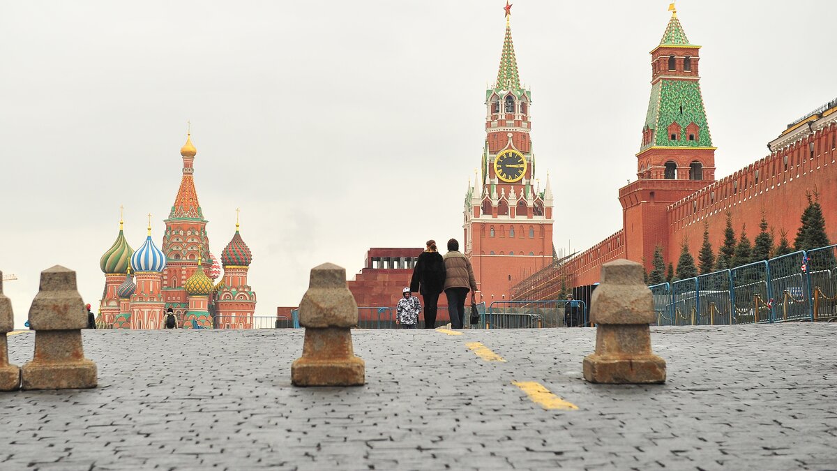 Спасские ворота Кремля с 1 октября закроют для посетителей – Москва 24,  28.09.2020