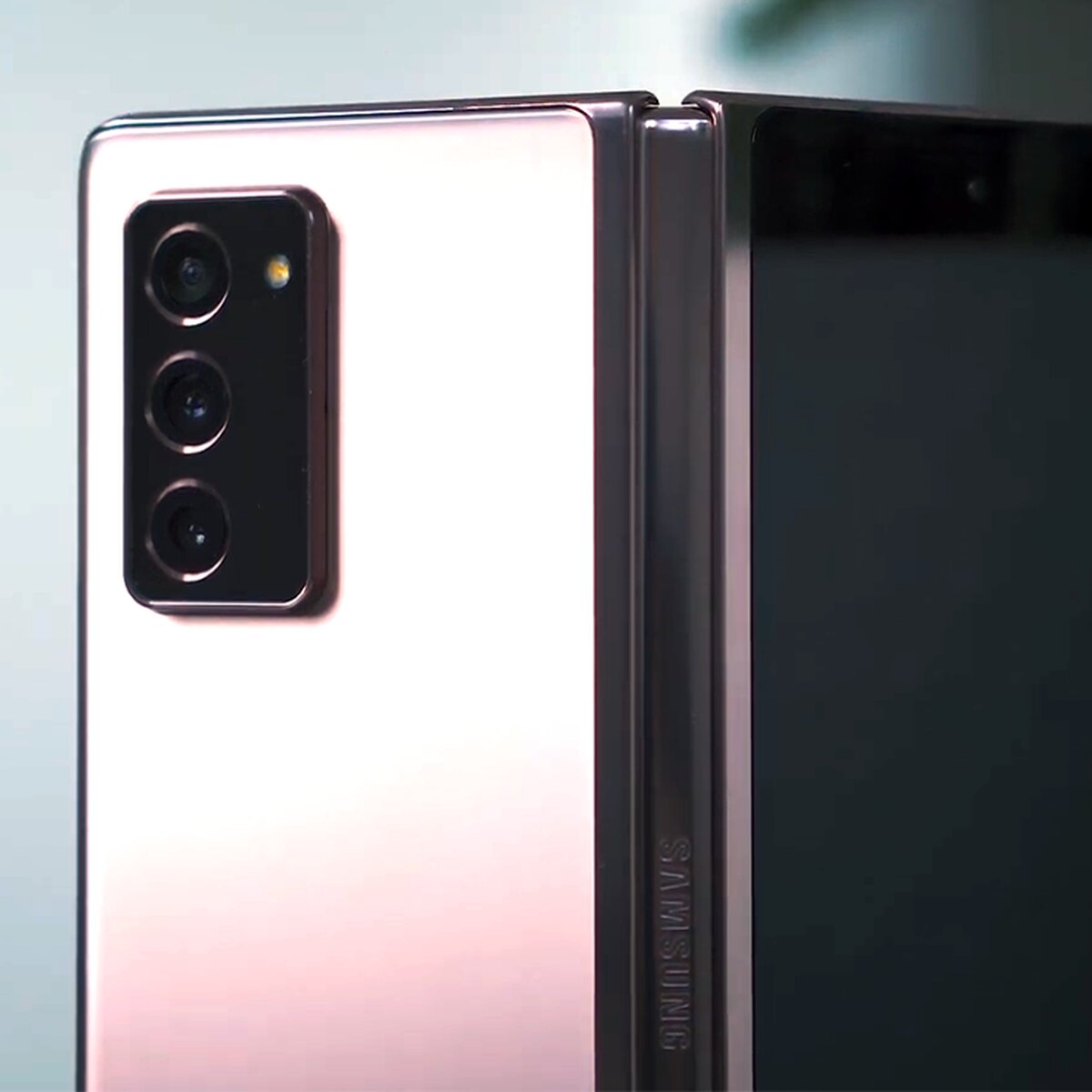 Складной Samsung Galaxy Z Fold 2: стоит ли он своих 180 000 рублей – Москва  24, 30.09.2020