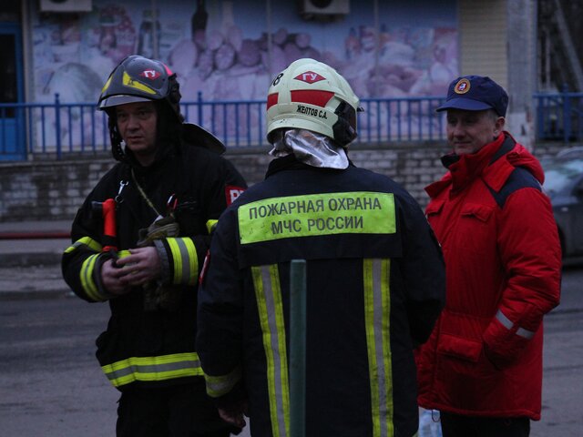 Пожар в бытовках на северо-западе Москвы потушили