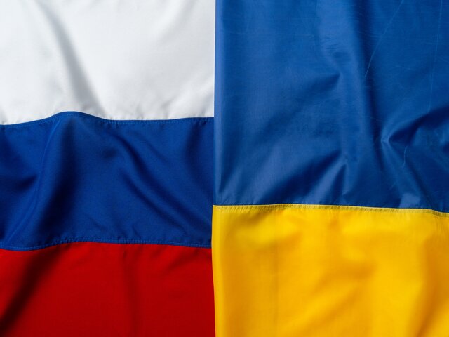 Стороны далеки от согласования повестки возможного саммита РФ и Украины – Песков