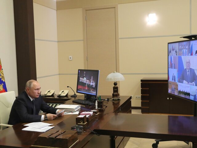 Путин поручил контролировать цены на сырье и материалы для модернизации БАМа и Транссиба