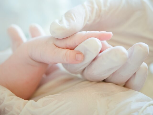 Услуги суррогатного материнства могут разрешить оказывать только в госклиниках