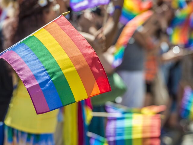 В Киеве провели ЛГБТ-марш под песню 
