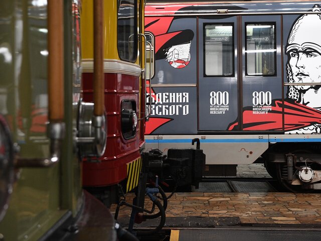 Поезд в честь 800-летия со дня рождения Александра Невского запустили в метро Москвы