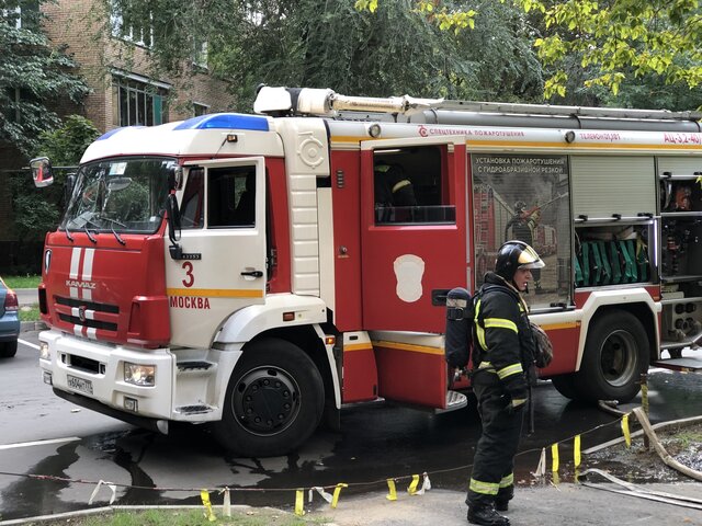 Один человек погиб в результате пожара на западе Москвы