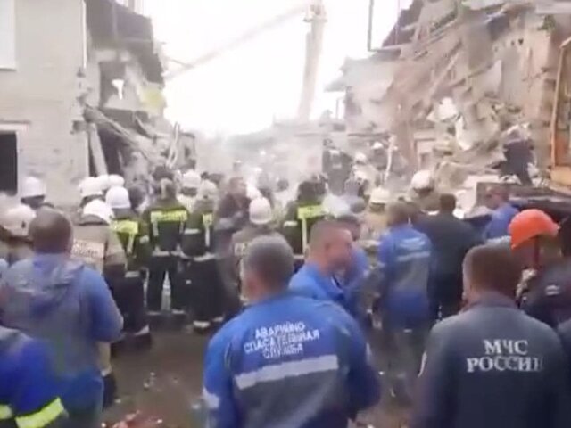 Спасатели извлекли из-под завалов тело третьего погибшего после взрыва в доме под Ельцом