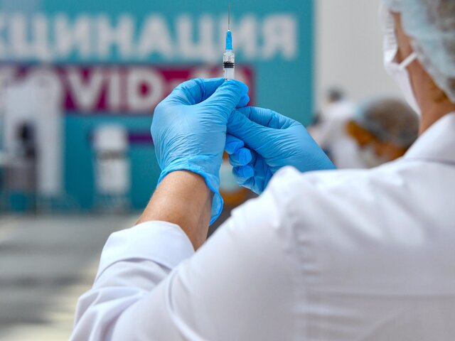 Почти 47,5 млн россиян получили хотя бы одну дозу вакцины от коронавируса – Мурашко