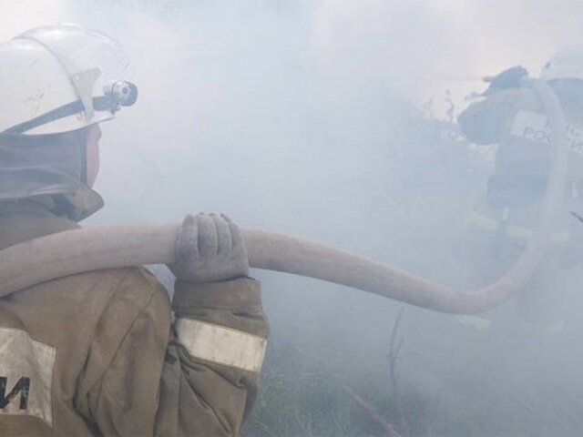 В Карелии эвакуируют поселок из-за наступающего лесного пожара