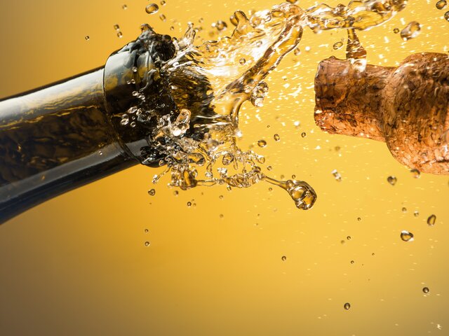 В Moet Hennessy подтвердили приостановку поставок шампанского в РФ