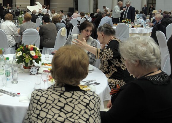 свадьбы юбилеи и корпоративы можно проводить лишь в covid free ресторанах москвы
