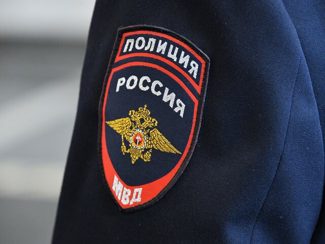 В Москве отменили дело против укусившей полицейского жительницы