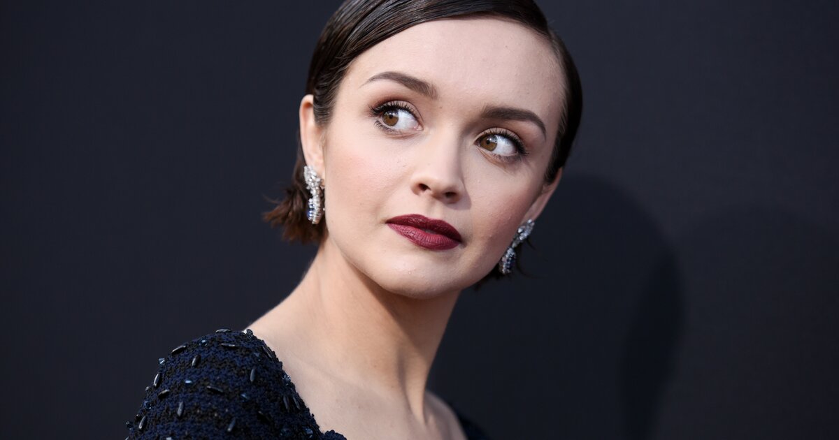 Героини м. Olivia Cooke. Оливия Виналл. Актриса Оливия Виналл. Оливия Кук игра престолов.