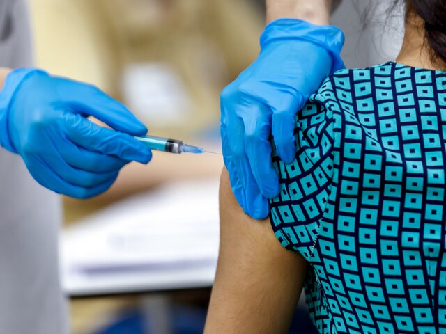 Минздрав представил новые методические рекомендации по вакцинации от COVID-19