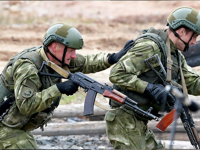 Около 400 белорусских военных примут участие в учениях 