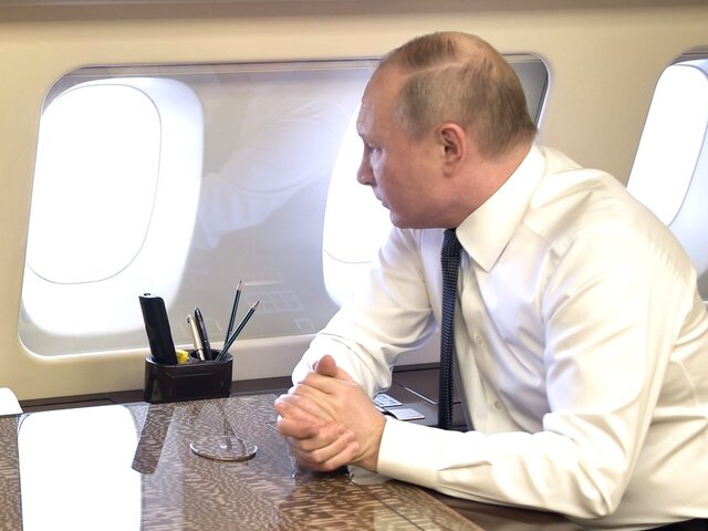 Путин прибыл в Челябинскую область для проведения совещания по ликвидации пожаров