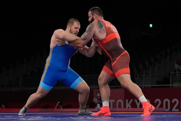 Borec Semenov Zavoeval Bronzu Oi V Greko Rimskoj Borbe V Vesovoj Kategorii Do 130 Kg Moskva 24 02 08 2021 [ 387 x 580 Pixel ]