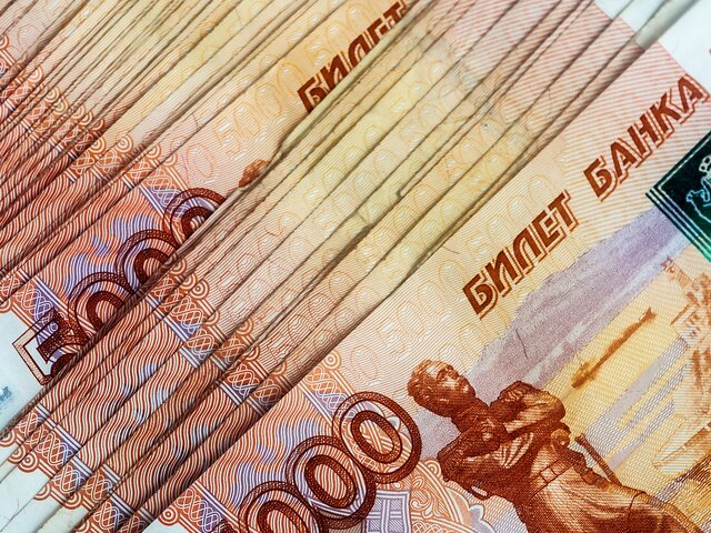 Москвич выплатил долги по алиментам на 6 млн руб, чтобы выехать за рубеж