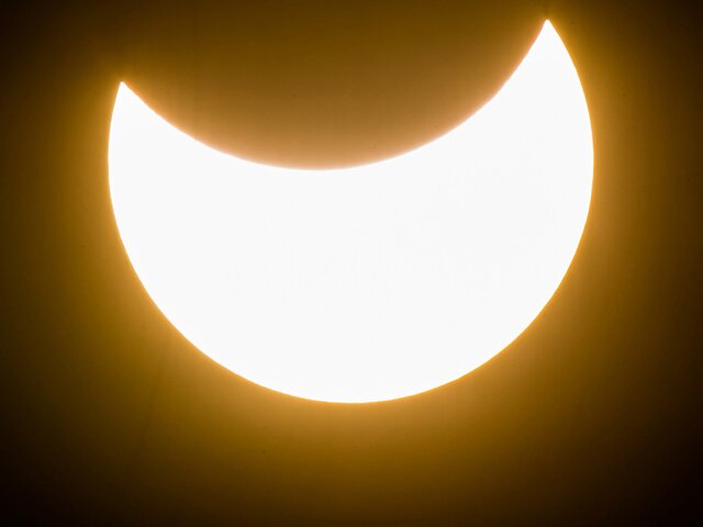 Москвичи смогут увидеть солнечное затмение 10 июня