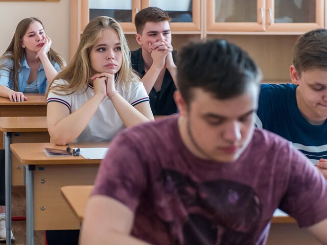 Собянин пожелал выпускникам столичных школ удачи на ЕГЭ
