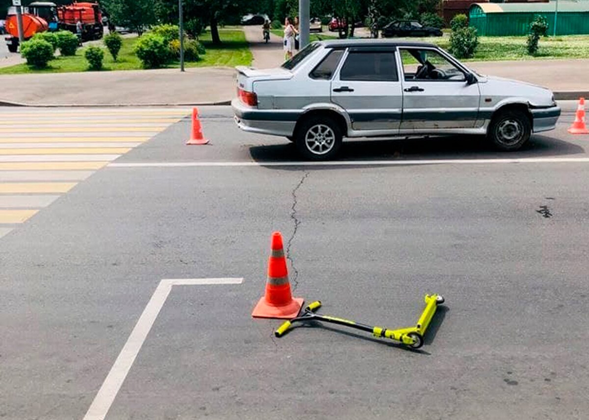 Автомобиль насмерть сбил ребенка на самокате в Москве – Москва 24,  27.06.2021