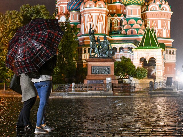 Синоптики предупредили москвичей о грозовых дождях