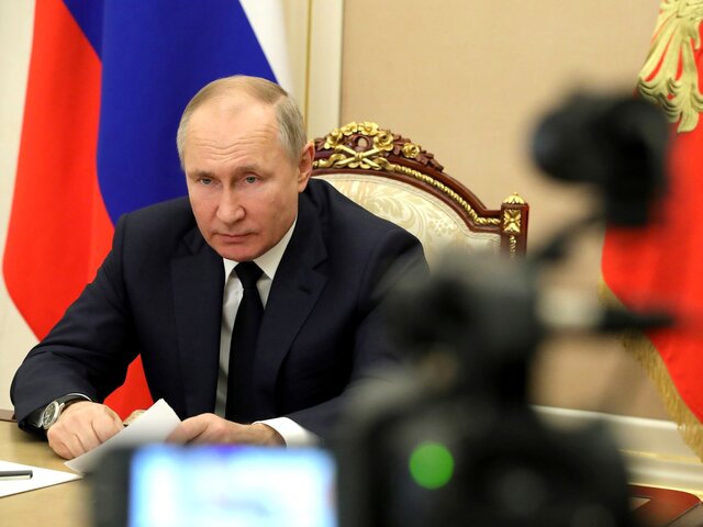 Стало известно, какие вопросы присылают россияне к прямой линии с Владимиром Путиным