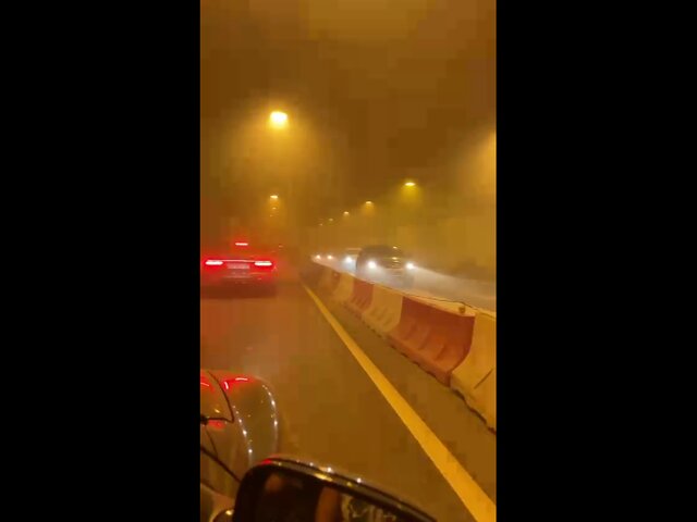Движение перекрыли в Северо-Западном тоннеле в Москве из-за загоревшейся машины