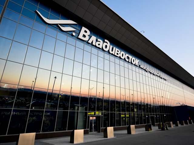 Пассажира сняли с рейса Владивосток – Москва за отказ надеть маску