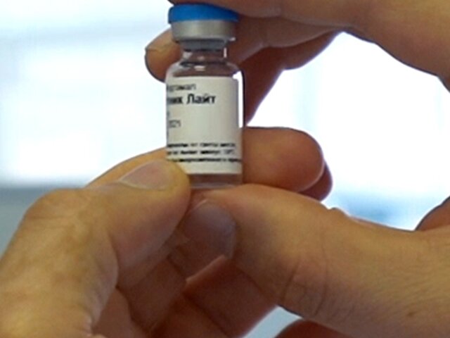 В Москве скоро станет доступна однокомпонентная интраназальная вакцина 