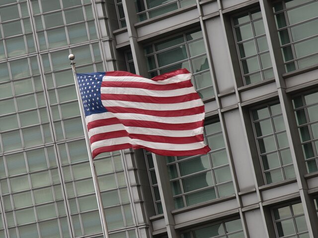 В СФ прокомментировали высылку 10 сотрудников посольства США из России