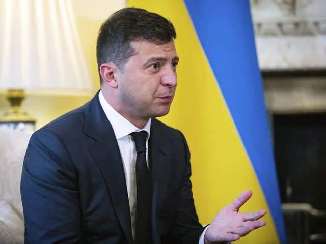 Зеленский подписал указ о санкциях против ряда экс-чиновников Украины