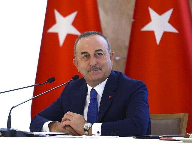 Глава МИД Турции запланировал визит в РФ для обсуждения туризма