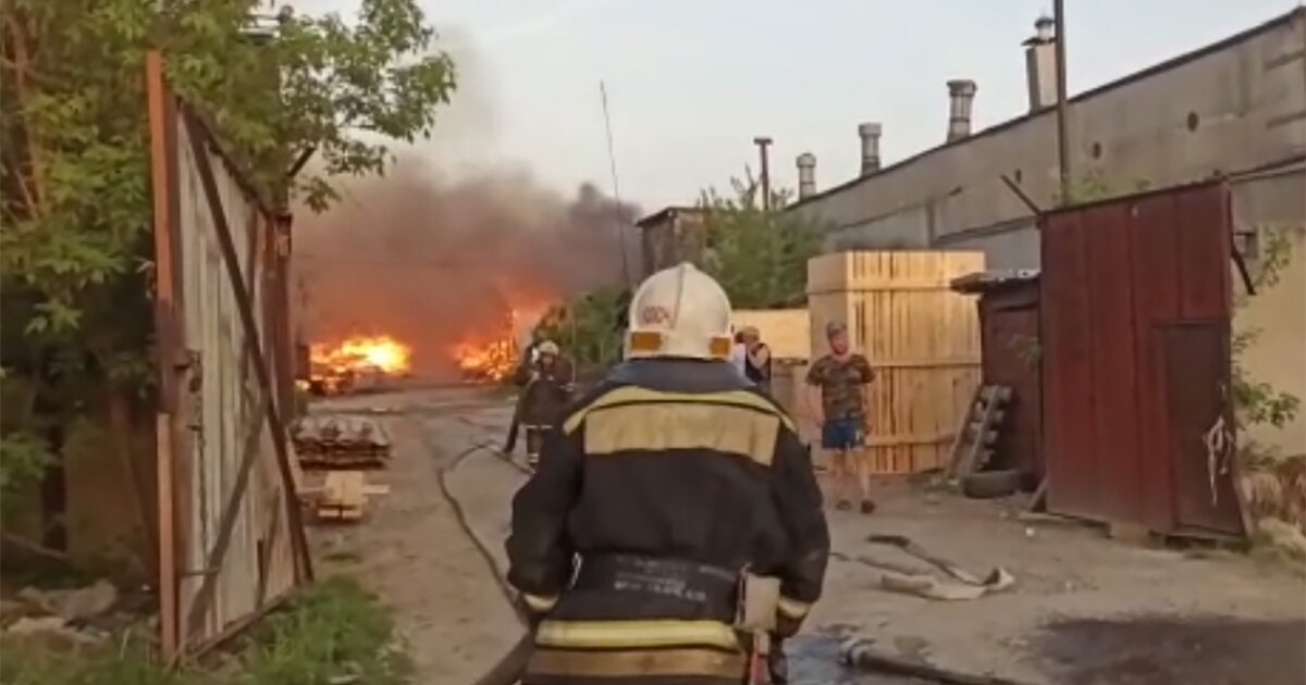 В екатеринбурге произошел пожар