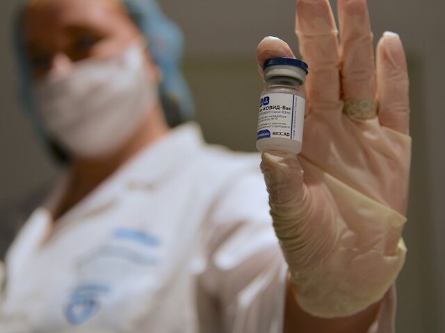 Вакцину от коронавируса получили уже 1,3 млн москвичей