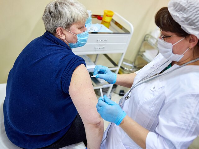 Около 1,3 млн москвичей сделали прививку от COVID-19 – Собянин