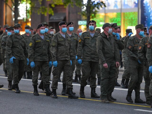 Подготовка водителей военной техники к параду Победы. Прямой эфир