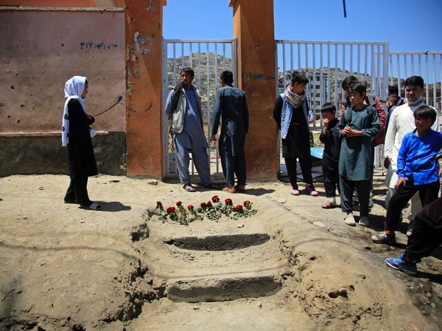 Число жертв взрывов у школы в Кабуле увеличилось до 63