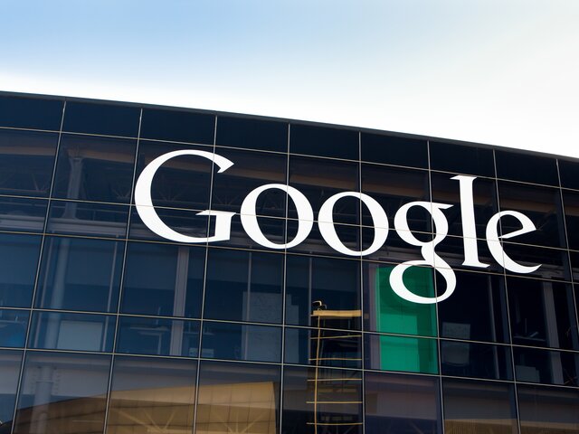Google грозит штраф до 8 млн рублей за отказ удалить запрещенный в РФ контент