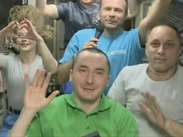 Рогозин рассказал о самочувствии киноэкипажа на МКС
