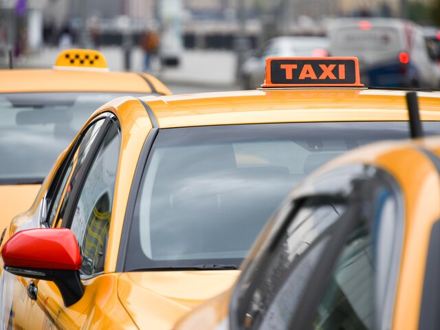 Автоэксперты прокомментировали проект о запрете водителям с судимостью работать в такси